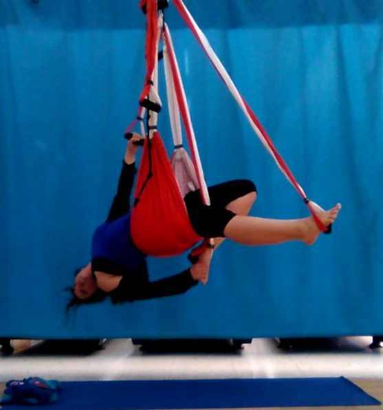 ¿Qué es el YOGA AÉREO? | Posturas Básicas 6 Sesion Clasica 2 1 7 Medio puente agarre